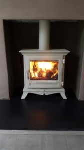 Chesneys 5kw Beaumont stove in Ivory